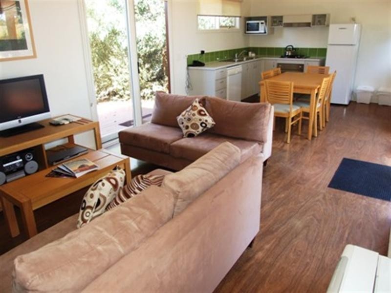 2128 Phillip Island Road, Cowes VIC 3922