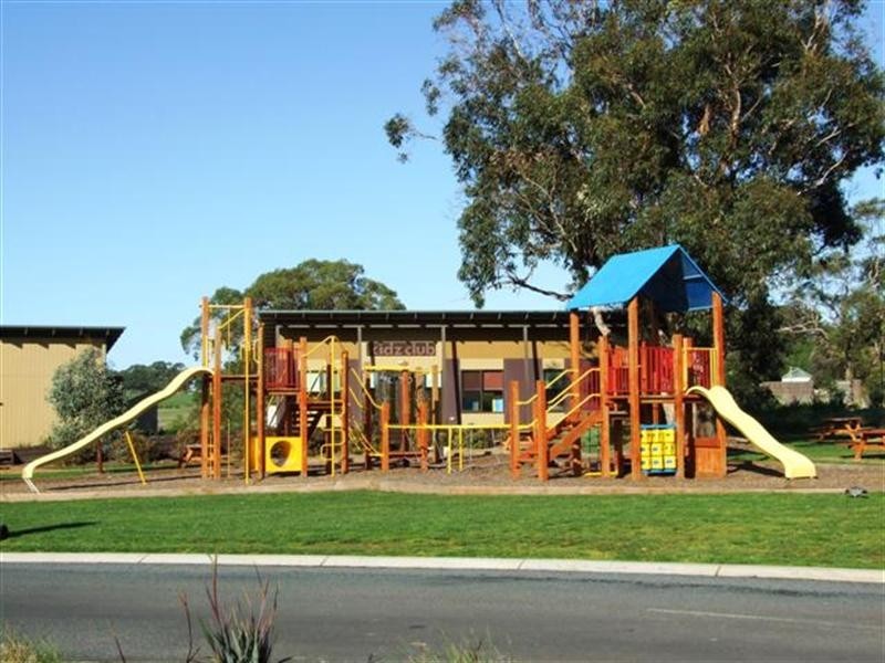 2128 Phillip Island Road, Cowes VIC 3922