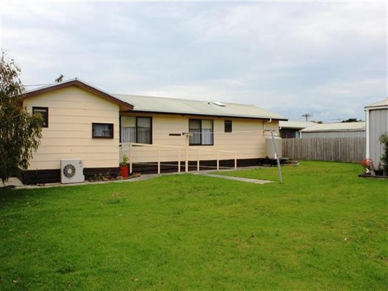 21 Sinclair Avenue, Surf Beach VIC 3922
