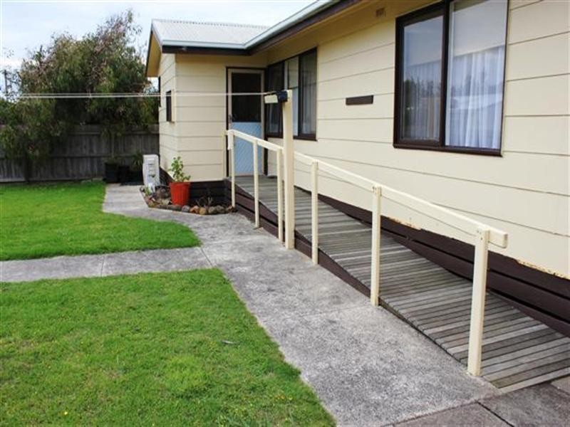 21 Sinclair Avenue, Surf Beach VIC 3922