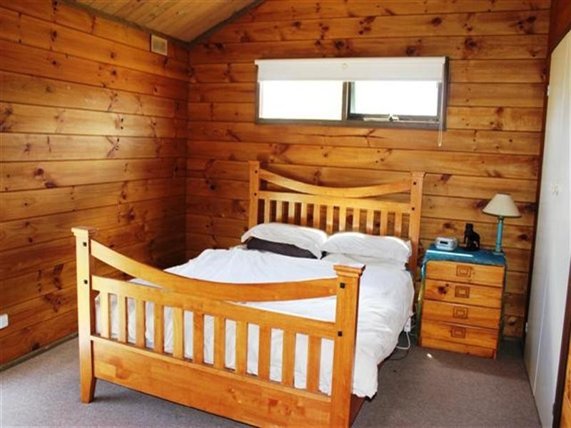 35 Phillip Island Road, Newhaven VIC 3925