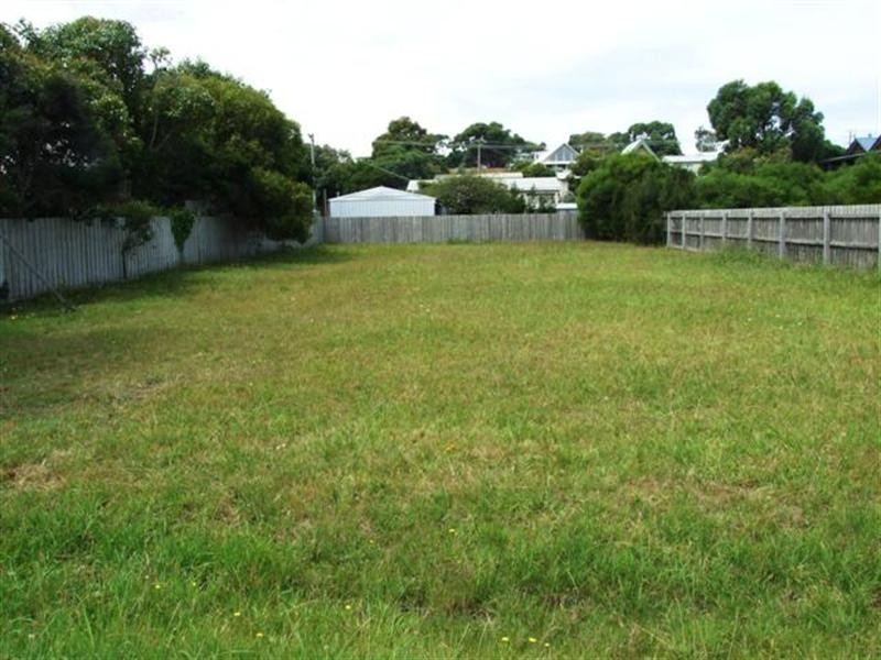 5 Golden Court, Sunset Strip VIC 3922