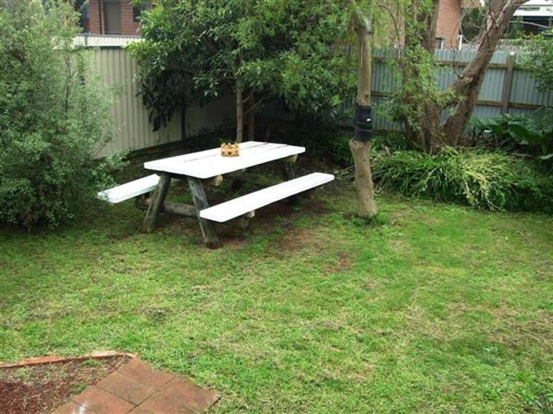 11 Pine Avenue, Cowes VIC 3922