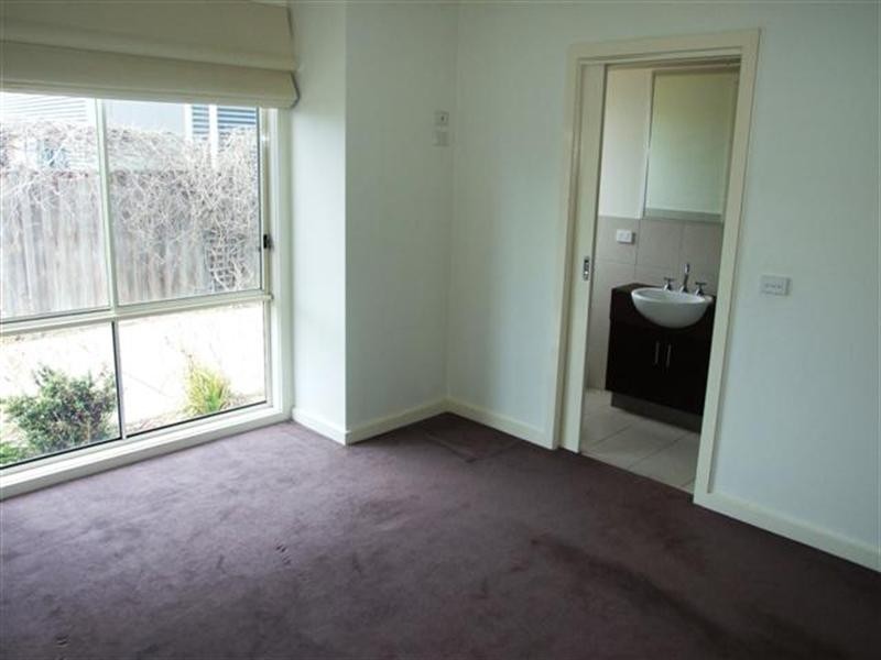 3/12 Grandview Grove, Cowes VIC 3922