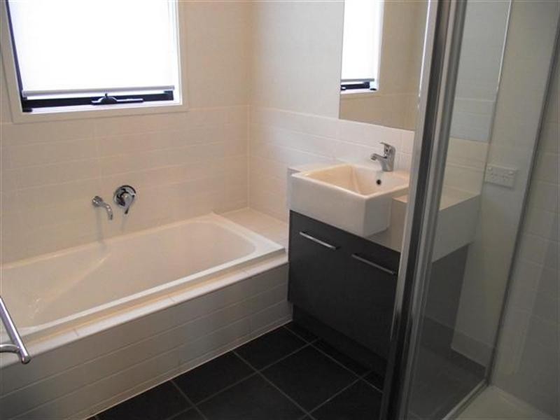 2/9 Goondiwindi Drive, Cowes VIC 3922