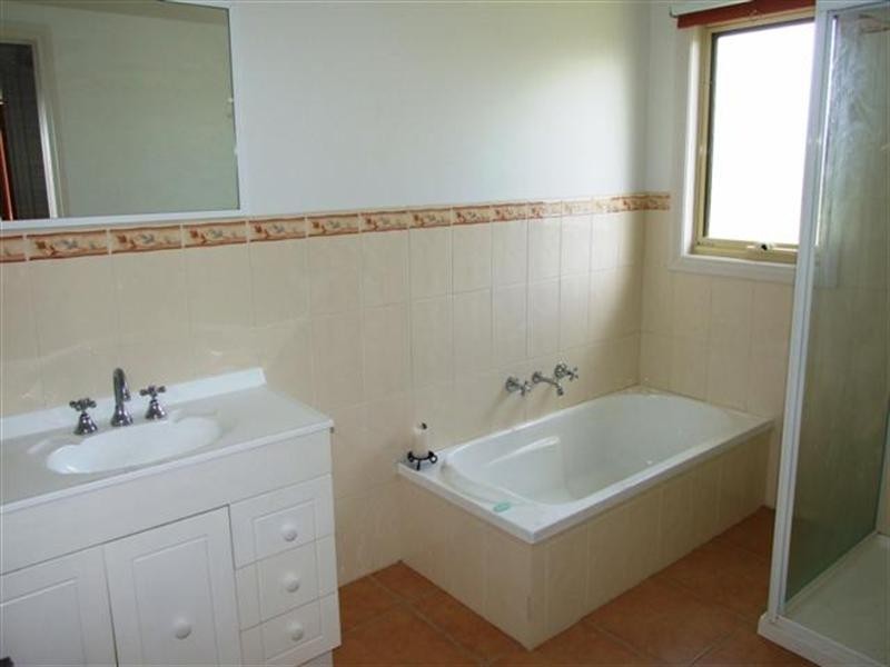 16 Irving Road, Cowes VIC 3922