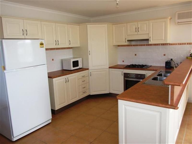 16 Irving Road, Cowes VIC 3922