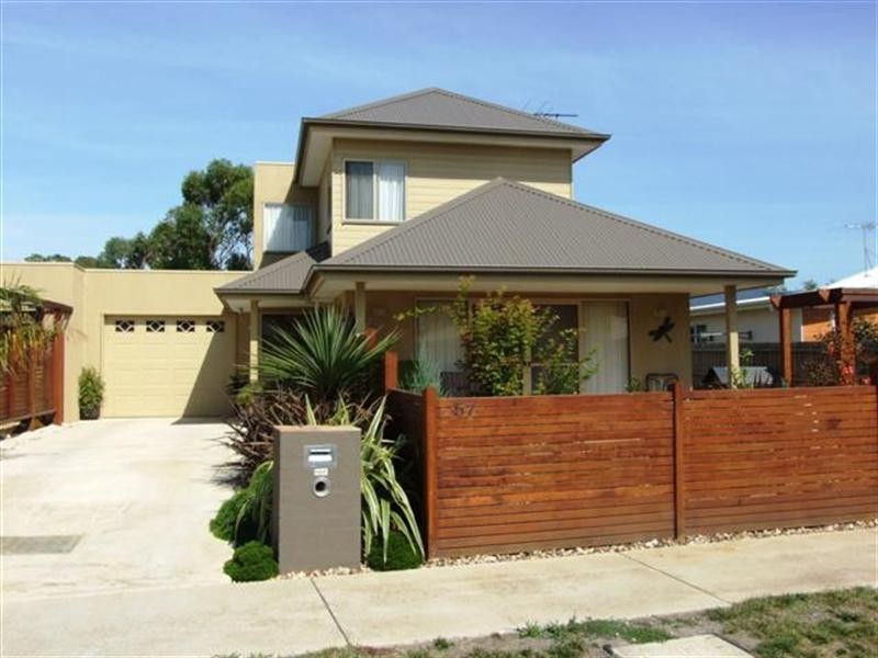 57 Redwood Drive, Cowes VIC 3922
