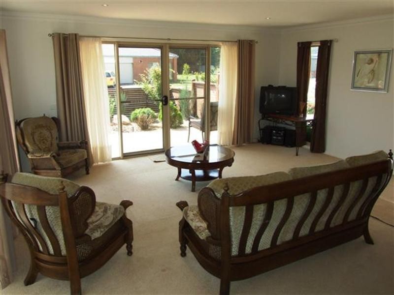 57 Redwood Drive, Cowes VIC 3922