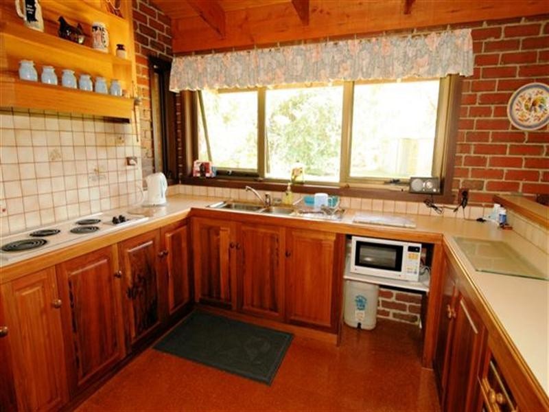 5 Kenwood Court, Cowes VIC 3922