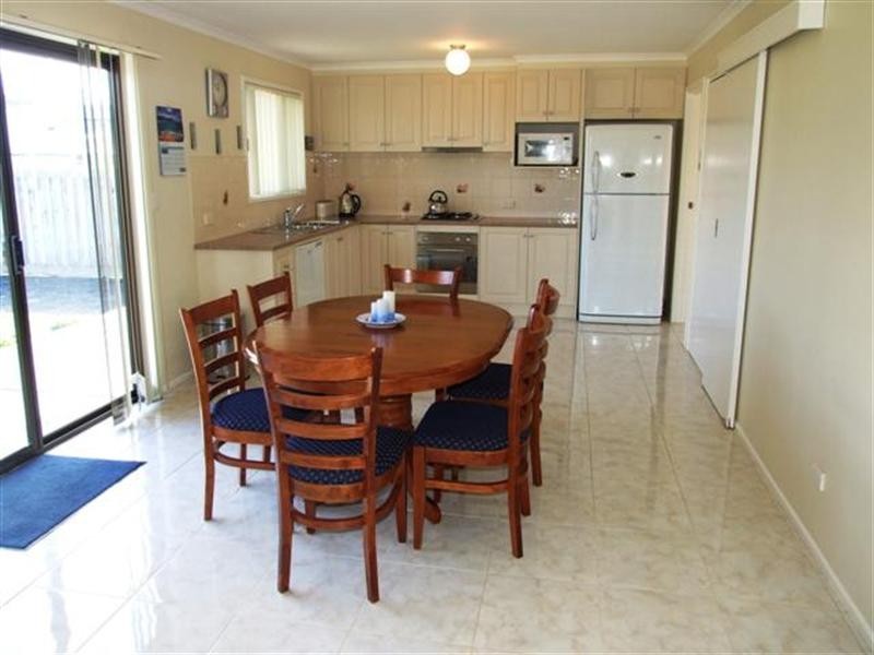 9 Barry Street, Sunderland Bay VIC 3922