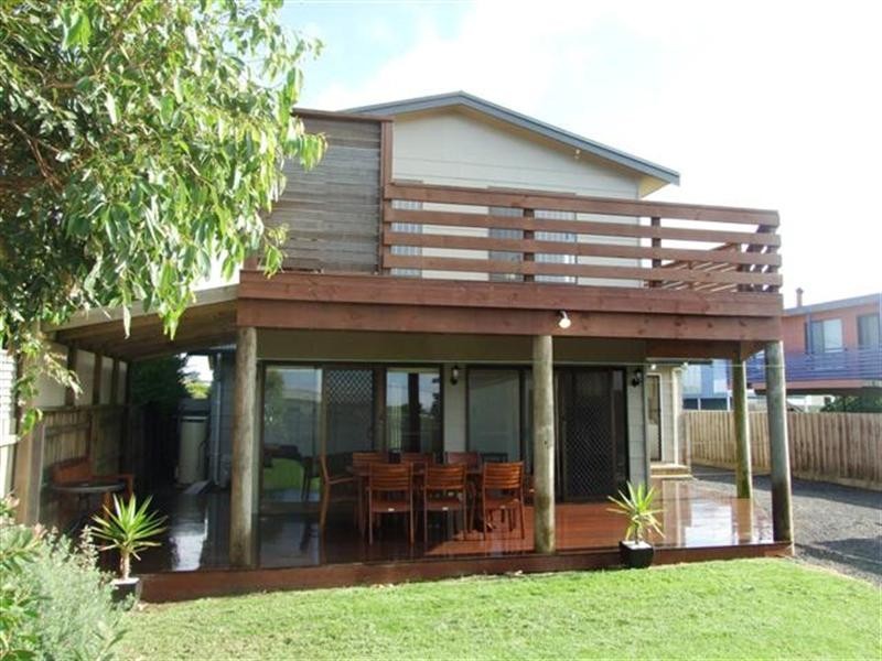 9 Barry Street, Sunderland Bay VIC 3922