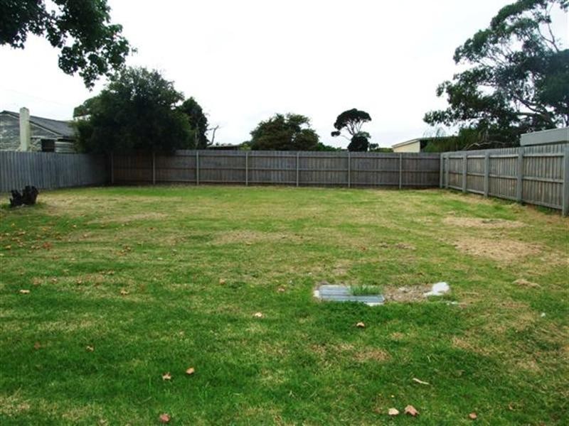 1B Douglas Road, Cowes VIC 3922