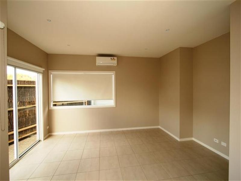 Unit 3 7-9 Norman Drive, Cowes VIC 3922