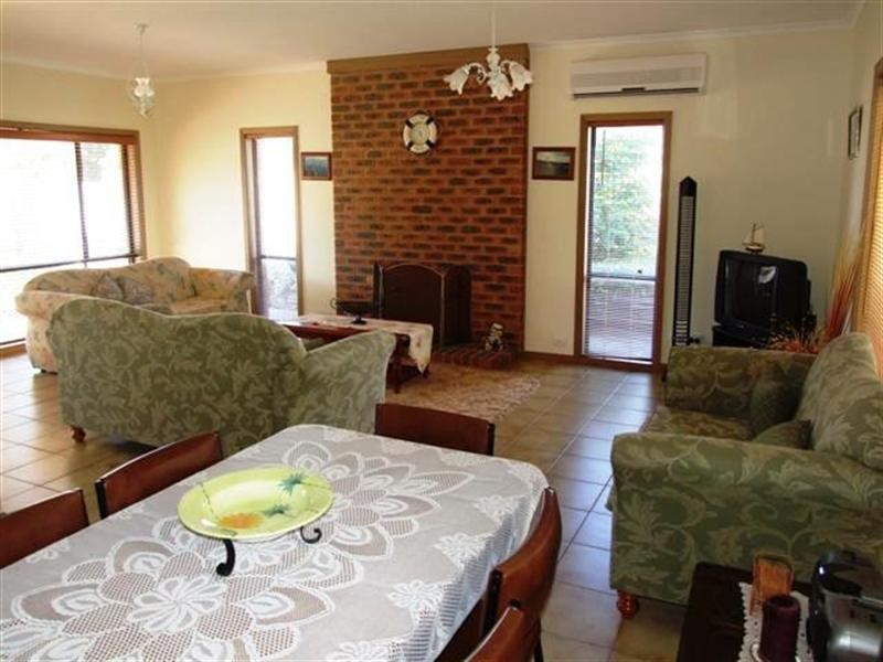 358 Settlement Road, Cowes VIC 3922