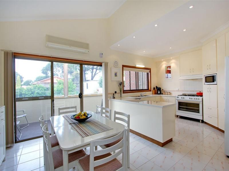 7 West Court, Cowes VIC 3922