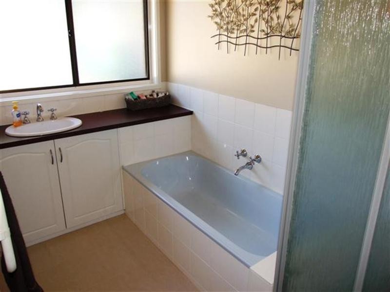 2 Blue Gum Court, Cowes VIC 3922