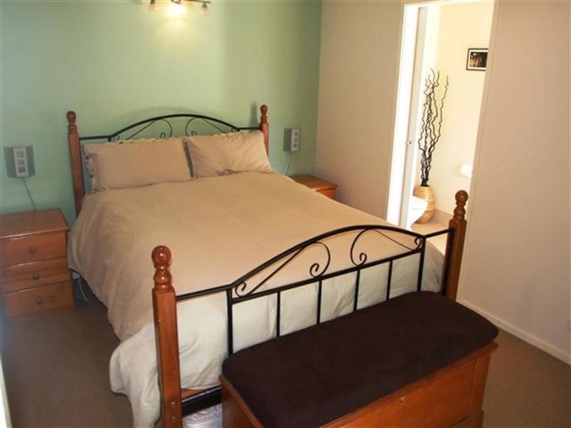 2 Blue Gum Court, Cowes VIC 3922