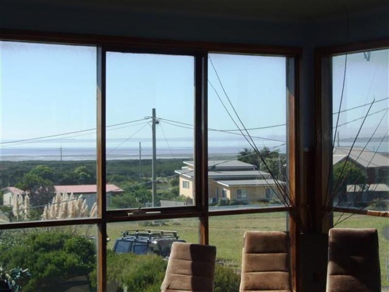 14 Highview Crescent, Surf Beach VIC 3922