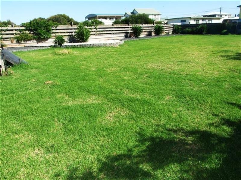 14 Highview Crescent, Surf Beach VIC 3922