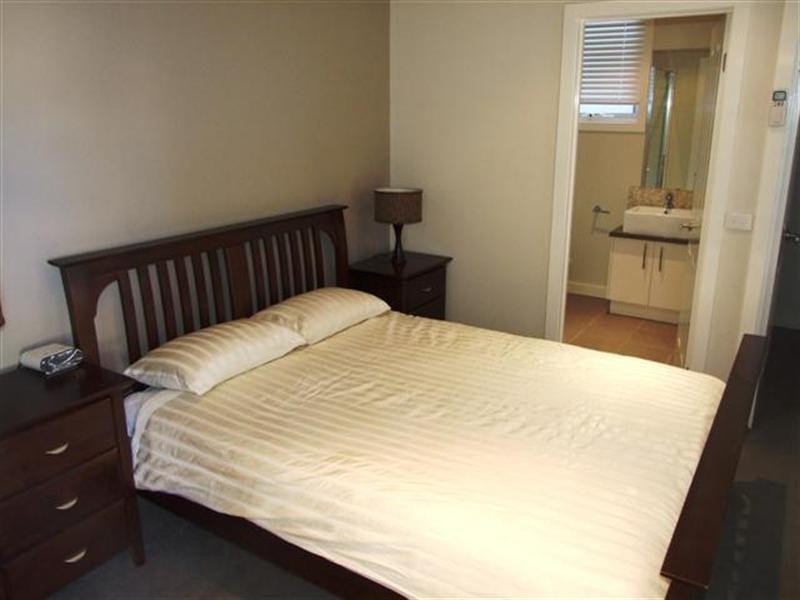 11/55-57 Chapel Street, Cowes VIC 3922