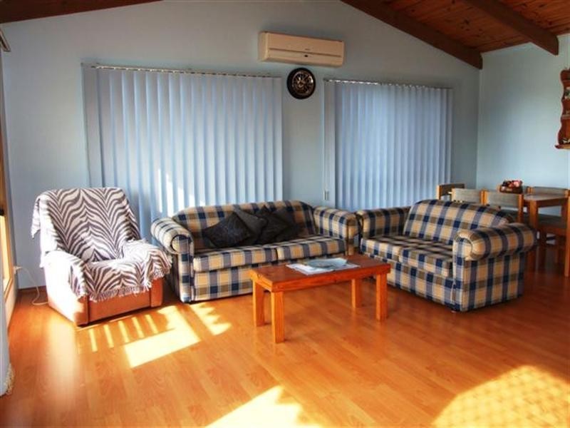 25 Page Avenue, Surf Beach VIC 3922