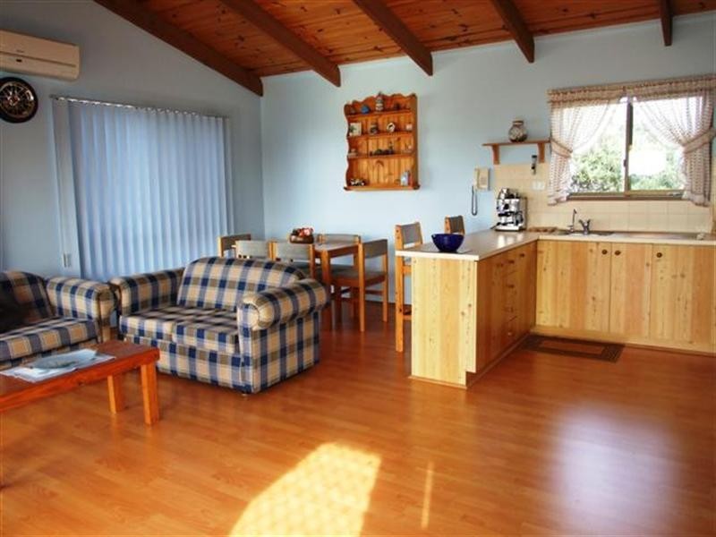 25 Page Avenue, Surf Beach VIC 3922