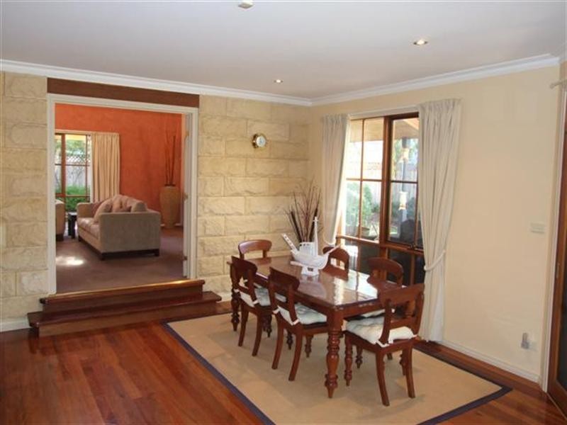 10 Collins Street, Silverleaves VIC 3922