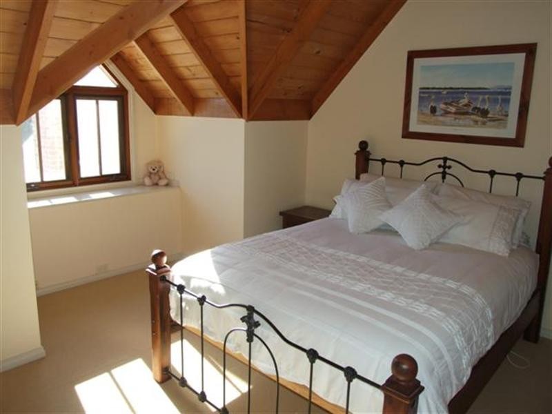 10 Collins Street, Silverleaves VIC 3922