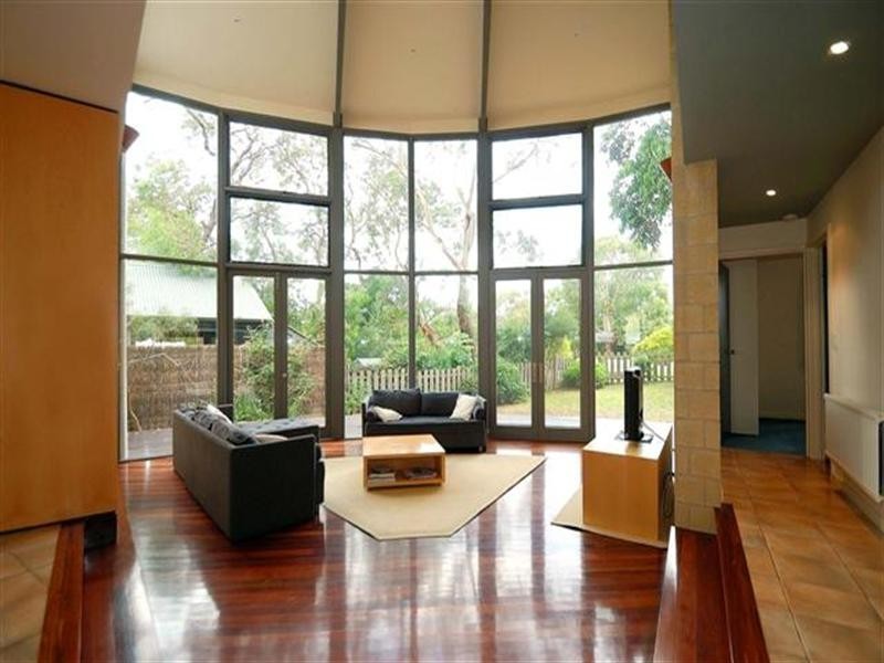 2 Seymour Place, Cowes VIC 3922