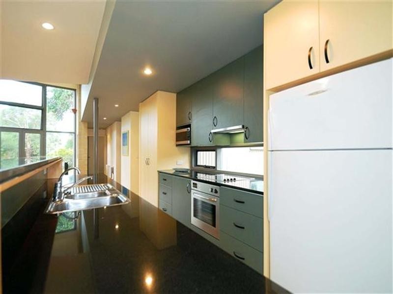 2 Seymour Place, Cowes VIC 3922