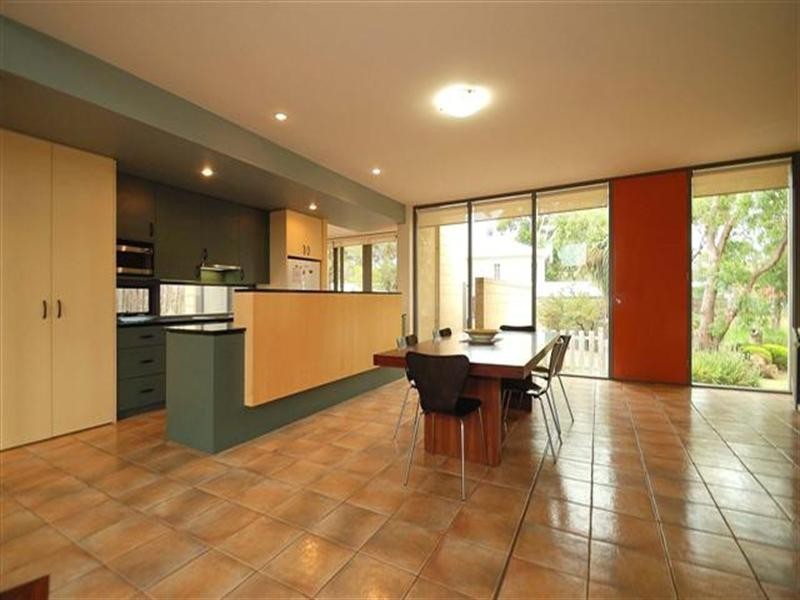 2 Seymour Place, Cowes VIC 3922