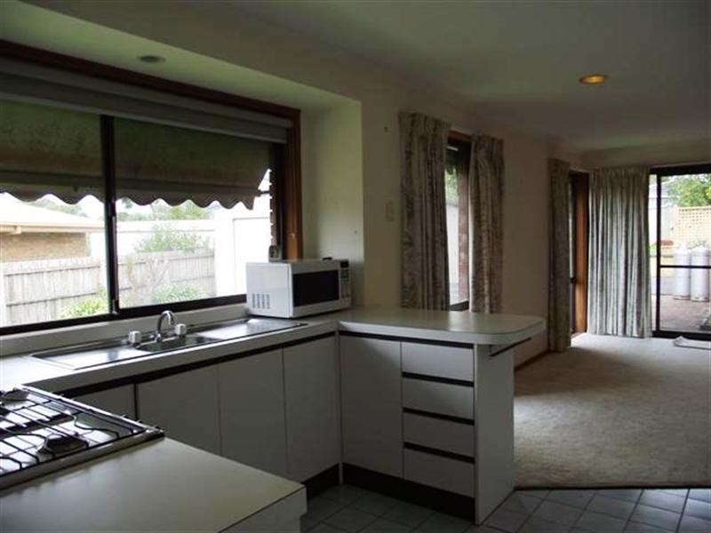 11 West Court, Cowes VIC 3922