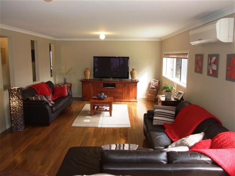 23 Robert Drive, Cowes VIC 3922