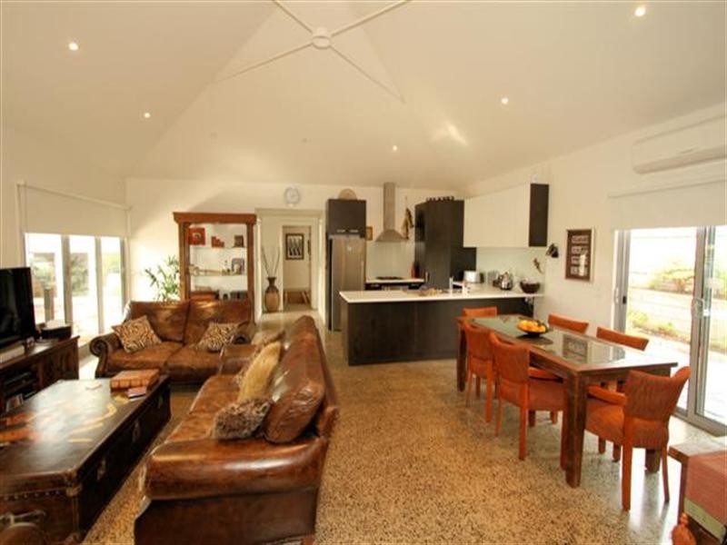 29 Seagrove Way, Cowes VIC 3922