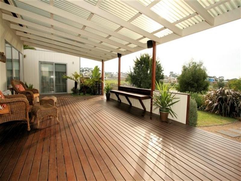29 Seagrove Way, Cowes VIC 3922