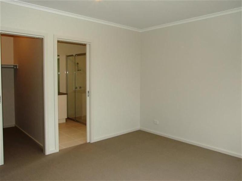 20 Boardwalk Boulevard, Cowes VIC 3922