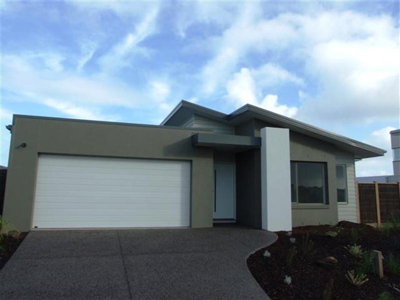 20 Boardwalk Boulevard, Cowes VIC 3922