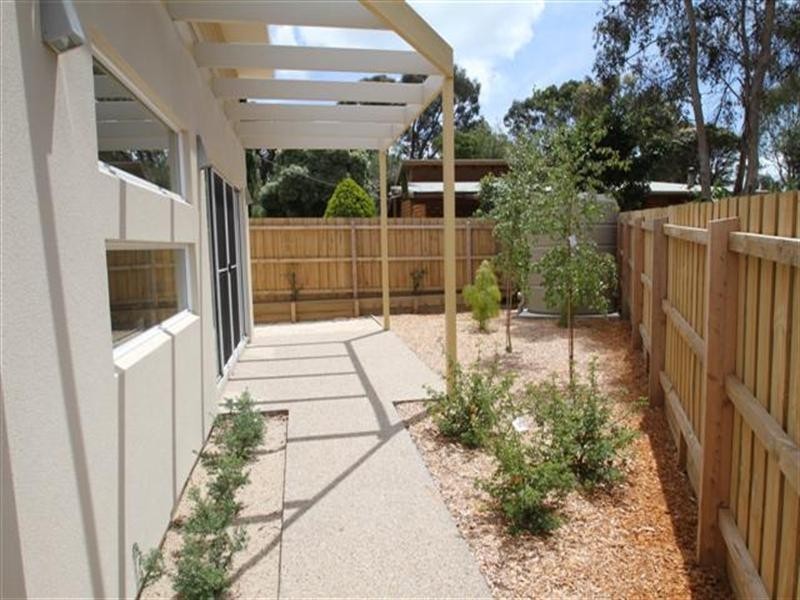 1/15 West Court, Cowes VIC 3922