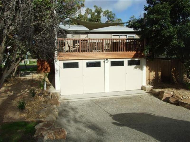 613 Settlement Road, Cowes VIC 3922