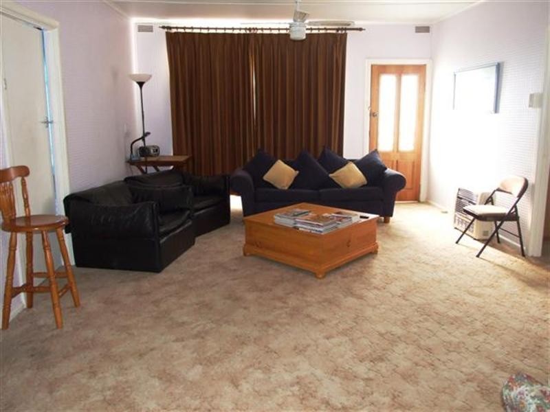 15 Phillip Island Road, Sunset Strip VIC 3922