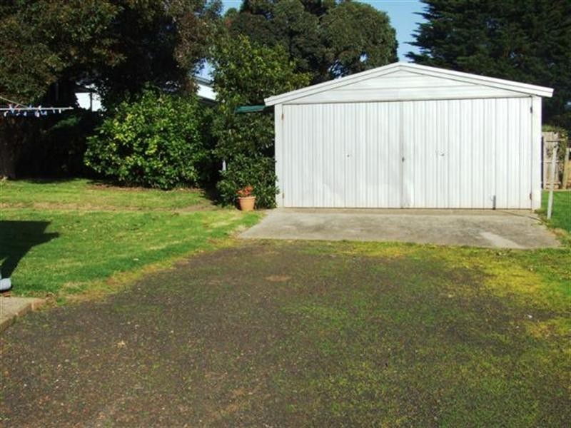 15 Phillip Island Road, Sunset Strip VIC 3922