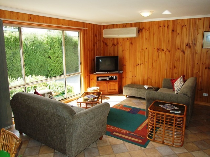 13 St Georges Road, Cowes VIC 3922