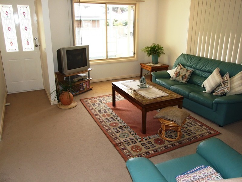 13 St Georges Road, Cowes VIC 3922