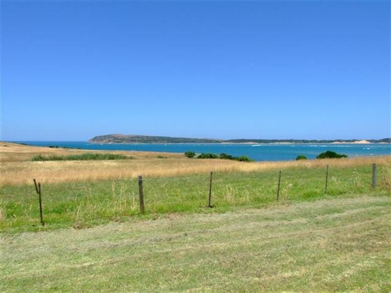 15 Ocean View Drive, San Remo VIC 3925