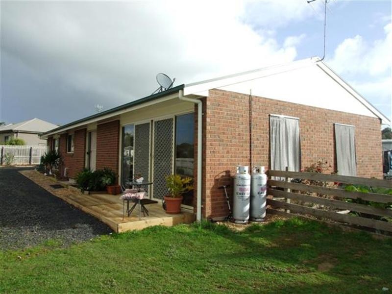 9 Casuarina Court, Cowes VIC 3922