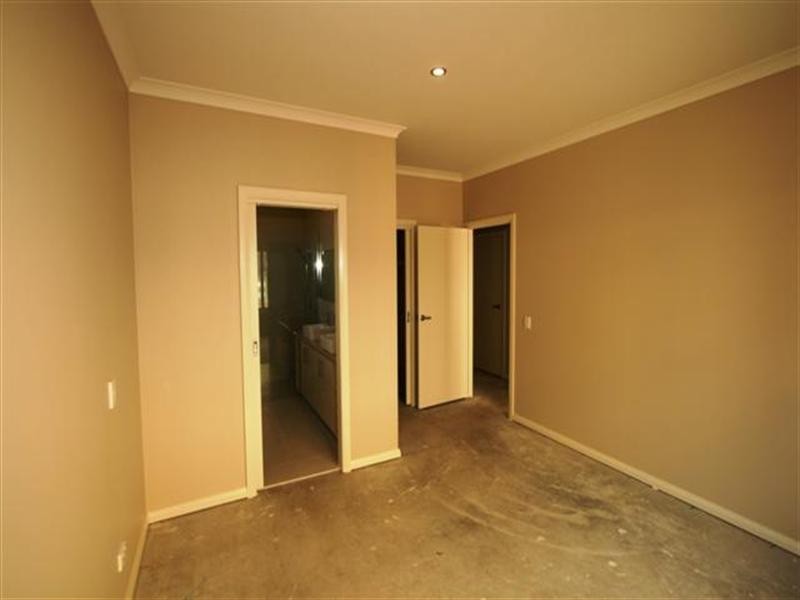 2/15 West Court, Cowes VIC 3922