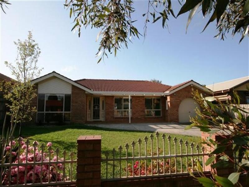 4 Manna Gum Drive, Cowes VIC 3922