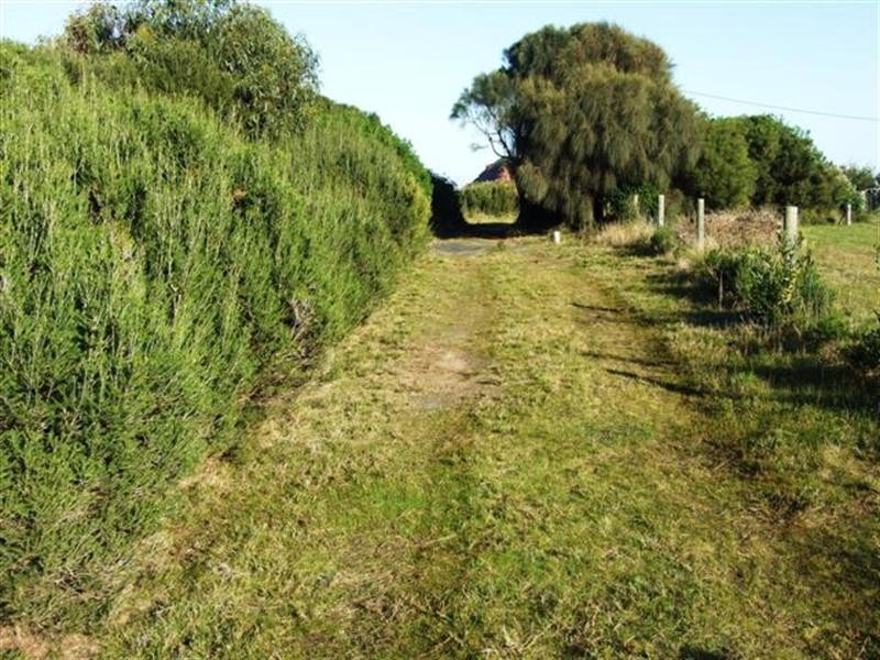 2/2-4 Zephyr Court, Sunderland Bay VIC 3922