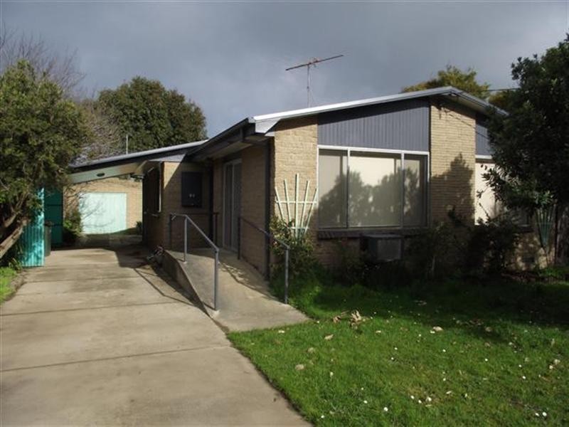 19 Phillip Island Road, Sunderland Bay VIC 3922